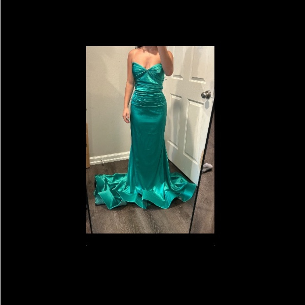 Elegant Teal Strapless Prom Dress